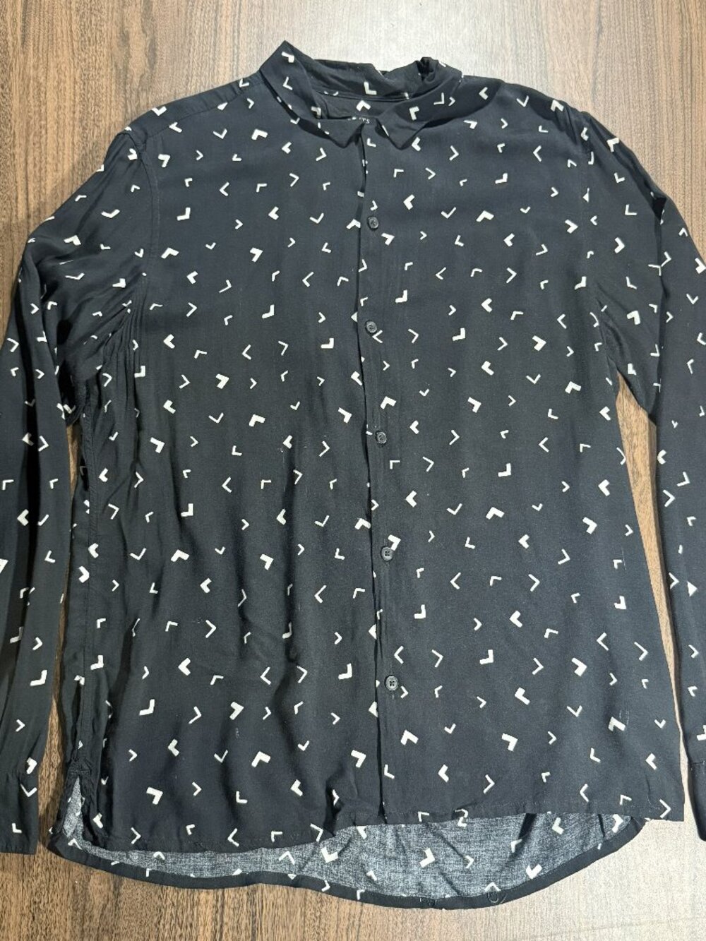 Allsaints Men's Black Vee LS shirt Large